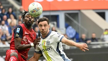 El Inter se impone ante el Cagliari 3-1 y mantiene el liderato en la Serie A El Inter se impone ante el Cagliari 3-1 y mantiene el liderato en la Serie A
