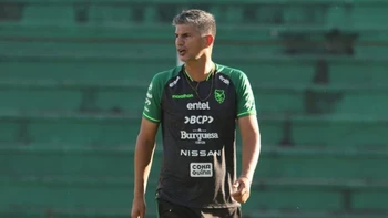 Jorge Perrota: “Lo esencial de esta selección Sub-17 es el trabajo grupal” Jorge Perrota: “Lo esencial de esta selección Sub-17 es el trabajo grupal”