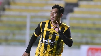 The Strongest sufrió para imponerse a Aurora por 3-2 y llegar a la cima The Strongest sufrió para imponerse a Aurora por 3-2 y llegar a la cima