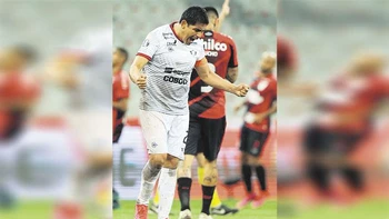 Bolívar y Wilstermann, con las mejores notas Bolívar y Wilstermann, con las mejores notas