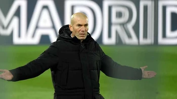 Zinedine Zidane da positivo al Covid-19 Zinedine Zidane da positivo al Covid-19