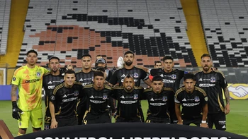 Dura sanción a Colo Colo: pierde (0-3) ante Fortaleza y jugará cinco partidos a puerta cerrada Dura sanción a Colo Colo: pierde (0-3) ante Fortaleza y jugará cinco partidos a puerta cerrada