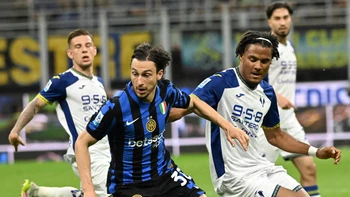 El Inter gana sin apuros y sigue al acecho del liderato en la Serie A El Inter gana sin apuros y sigue al acecho del liderato en la Serie A