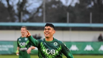 Jaume Cuéllar, gol y figura en el empate del Arenteiro Jaume Cuéllar, gol y figura en el empate del Arenteiro