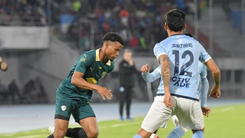 Bolívar vence a Aurora por 0-2 y se mantiene como escolta en la tabla Bolívar vence a Aurora por 0-2 y se mantiene como escolta en la tabla