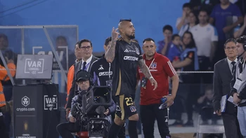 Arturo Vidal, el gran señalado en el "fracaso centenario" de Colo Colo Arturo Vidal, el gran señalado en el "fracaso centenario" de Colo Colo