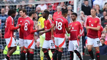 Manchester United amarga al Aston Villa y se asegura la Europa League Manchester United amarga al Aston Villa y se asegura la Europa League