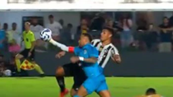 Neymar fue expulsado en su regreso con Santos Neymar fue expulsado en su regreso con Santos