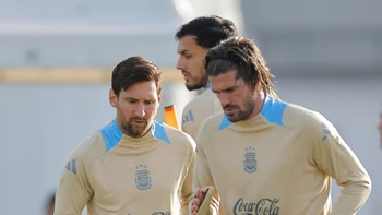 Argentina enfrentará a Chile y Colombia con un plantel reducido Argentina enfrentará a Chile y Colombia con un plantel reducido