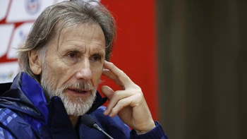 Gareca afirma que enfrentar a Argentina “demanda un gran esfuerzo" con o sin Messi Gareca afirma que enfrentar a Argentina “demanda un gran esfuerzo" con o sin Messi