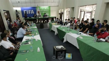 Hay acuerdo y el fútbol vuelve a la normalidad en Bolivia Hay acuerdo y el fútbol vuelve a la normalidad en Bolivia