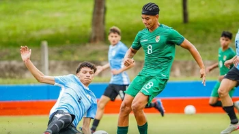 La Sub-16 de Bolivia cerró su serie de amistosos ante Uruguay con derrota La Sub-16 de Bolivia cerró su serie de amistosos ante Uruguay con derrota