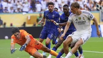 El Real Madrid no pasa del empate ante Al Hilal en su debut mundialista El Real Madrid no pasa del empate ante Al Hilal en su debut mundialista