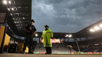 El Pachuca-Salzburg es suspendido por tormenta eléctrica a los 53 minutos El Pachuca-Salzburg es suspendido por tormenta eléctrica a los 53 minutos