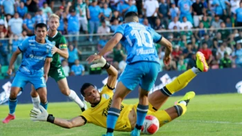Se viene un clásico cruceño motivado por los puntos, el honor y el dinero Se viene un clásico cruceño motivado por los puntos, el honor y el dinero