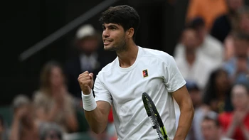 Carlos Alcaraz amortigua a Andrey Rublev Carlos Alcaraz amortigua a Andrey Rublev