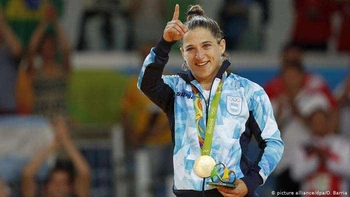 Paula Pareto, la "Peque" argentina que se agiganta en combate Paula Pareto, la "Peque" argentina que se agiganta en combate