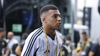Francia investiga las donaciones de Mbappé a cinco policías franceses Francia investiga las donaciones de Mbappé a cinco policías franceses