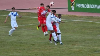 San José se hunde más con la derrota en Oruro ante Real Tomayapo (1-2) San José se hunde más con la derrota en Oruro ante Real Tomayapo (1-2)