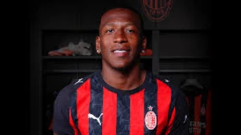 El Milán ficha a Pervis Estupiñán, el primer ecuatoriano en el club italiano El Milán ficha a Pervis Estupiñán, el primer ecuatoriano en el club italiano