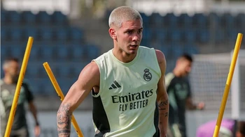 Mastantuono, la gran novedad en la primera convocatoria del Real Madrid Mastantuono, la gran novedad en la primera convocatoria del Real Madrid