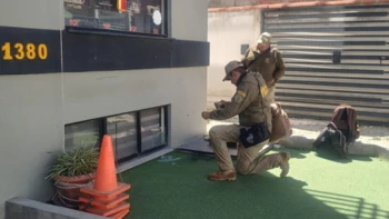 Federación Boliviana de Fútbol denuncia atentado con explosivo en sus oficinas de La Paz Federación Boliviana de Fútbol denuncia atentado con explosivo en sus oficinas de La Paz