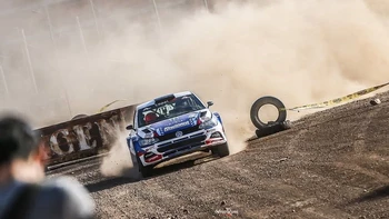 Happy Peredo se impuso en la primera especial del Rally Sprint en Sucre Happy Peredo se impuso en la primera especial del Rally Sprint en Sucre