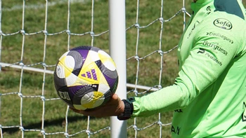 La Verde toma contacto con el Conext 25, el balón del partido en Barranquilla La Verde toma contacto con el Conext 25, el balón del partido en Barranquilla