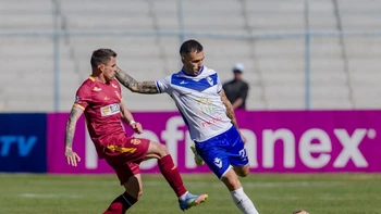Real Oruro golea a GV San José y sigue invicto en la Copa Bolivia Real Oruro golea a GV San José y sigue invicto en la Copa Bolivia