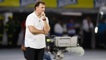 Néstor Lorenzo: "Ante Bolivia, la responsabilidad es nuestra" Néstor Lorenzo: "Ante Bolivia, la responsabilidad es nuestra"