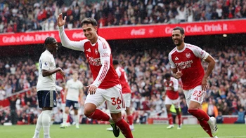 Arsenal golea al Nottingham y se afianza en la cima de la Premier Arsenal golea al Nottingham y se afianza en la cima de la Premier