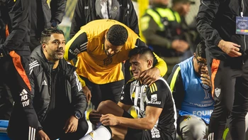 Jugador de Atlético Mineiro se fractura el peroné y se rompe los ligamentos del tobillo izquierdo Jugador de Atlético Mineiro se fractura el peroné y se rompe los ligamentos del tobillo izquierdo