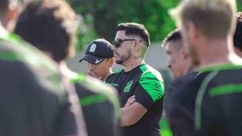 Oriente denuncia tendencia arbitral en su contra tras empate con Nacional Potosí Oriente denuncia tendencia arbitral en su contra tras empate con Nacional Potosí