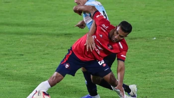 Blooming se trae una derrota de Cochabamba (2-1) Blooming se trae una derrota de Cochabamba (2-1)