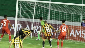 Sin hinchas en las gradas, los equipos sudamericanos pierden más partidos en casa Sin hinchas en las gradas, los equipos sudamericanos pierden más partidos en casa