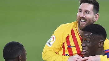 Entre la Copa y la Champions, el Barcelona hace los deberes en la Liga Entre la Copa y la Champions, el Barcelona hace los deberes en la Liga