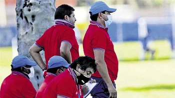 Villegas pide paciencia a hinchas de Blooming Villegas pide paciencia a hinchas de Blooming