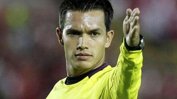 Árbitros colombianos dirigirán a Always Ready y The Strongest en la Libertadores Árbitros colombianos dirigirán a Always Ready y The Strongest en la Libertadores