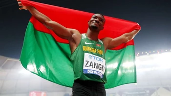 Zango, primer atleta en superar 18 metros en triple salto en pista cubierta Zango, primer atleta en superar 18 metros en triple salto en pista cubierta