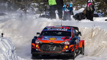 Tänak gana el Rally Ártico y Rovanperä se pone líder del Mundial Tänak gana el Rally Ártico y Rovanperä se pone líder del Mundial