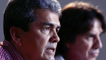 Milton Melgar le dio con todo a César Farías, en la previa Chile – Bolivia Milton Melgar le dio con todo a César Farías, en la previa Chile – Bolivia