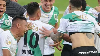 Banfield vence a Vélez y clasifica a la Copa Sudamericana-2022 Banfield vence a Vélez y clasifica a la Copa Sudamericana-2022
