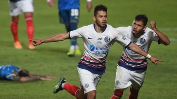 San Lorenzo vuelve a ganar y levanta vuelo en el fútbol argentino San Lorenzo vuelve a ganar y levanta vuelo en el fútbol argentino