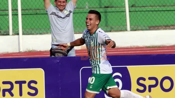 Oriente vence a Wilstermann e ilusiona a sus hinchas Oriente vence a Wilstermann e ilusiona a sus hinchas