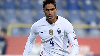 Varane da positivo a Covid-19 y es baja en Real Madrid ante Liverpool Varane da positivo a Covid-19 y es baja en Real Madrid ante Liverpool