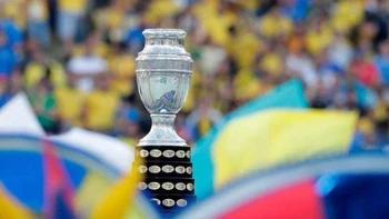 Dos patrocinadores se retiran de la convulsa Copa América en Brasil Dos patrocinadores se retiran de la convulsa Copa América en Brasil