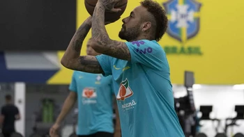 Neymar encabeza el plantel de Brasil que buscará el bicampeonato en la Copa América Neymar encabeza el plantel de Brasil que buscará el bicampeonato en la Copa América