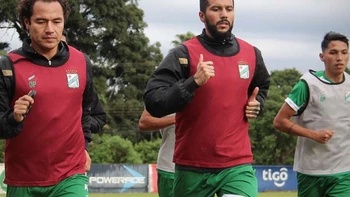 Jugadores de Oriente reiniciarán su preparación el lunes si el club paga dos meses de salarios Jugadores de Oriente reiniciarán su preparación el lunes si el club paga dos meses de salarios