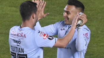Bolívar y Junior jugarán el 8 y el 15 de abril por la tercera fase de la Libertadores Bolívar y Junior jugarán el 8 y el 15 de abril por la tercera fase de la Libertadores