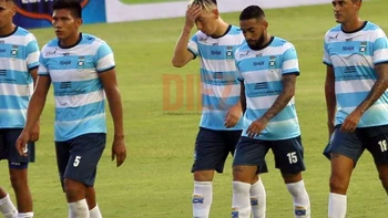 Blooming se aplaza en el Tahuichi y Guabirá <br />
confirma su buen momento Blooming se aplaza en el Tahuichi y Guabirá <br />
confirma su buen momento